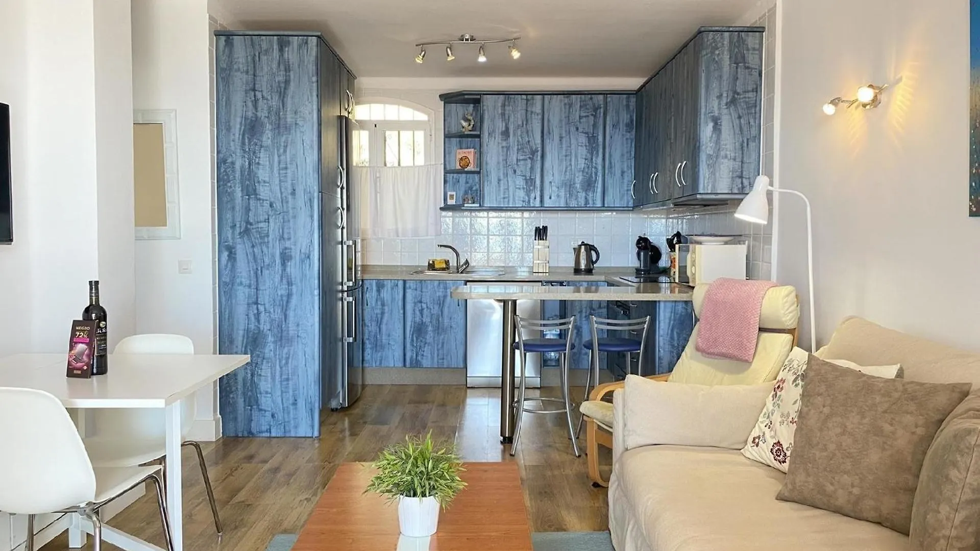 Apartment Ferienwohnung Fuer 3 Personen Ca 60 Qm In Nerja, Andalusien Costa Del Sol Spain