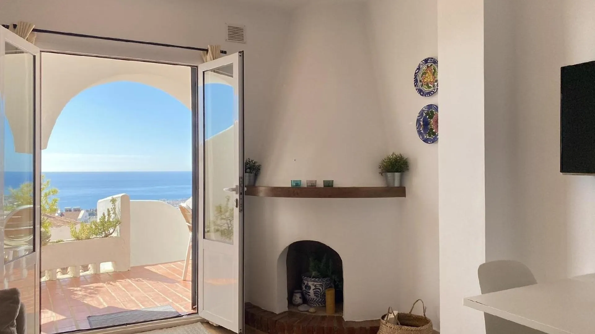 Apartment Ferienwohnung Fuer 3 Personen Ca 60 Qm In Nerja, Andalusien Costa Del Sol